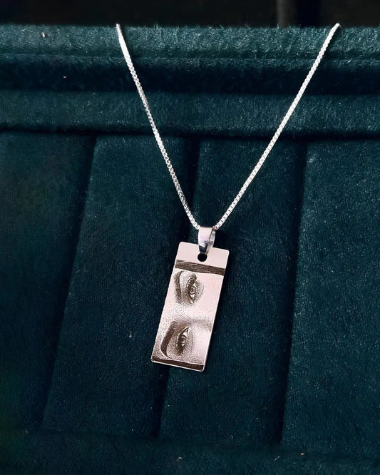 Customized Eye's Pendent