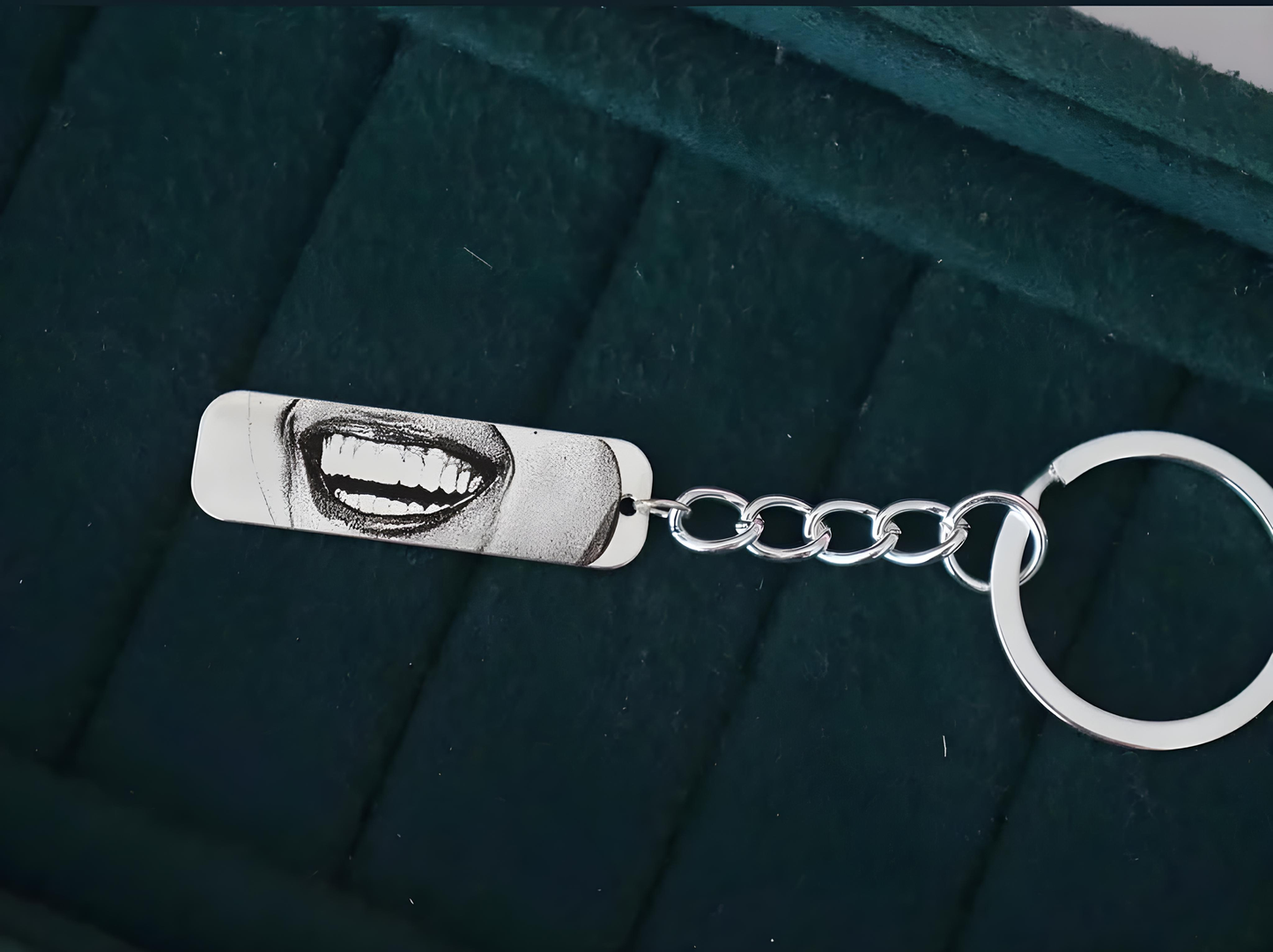 Customized Eye's Keychain